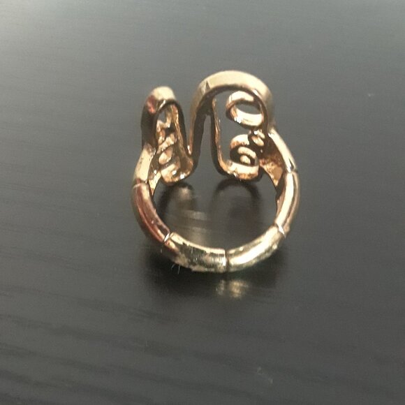 Gold Fancy Cursive Letter N Initial Ring - Picture 2 of 8
